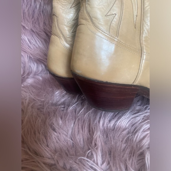 - Dan Post Western Boots size 7.5  -Beige Super soft comfy - Picture 10 of 12
